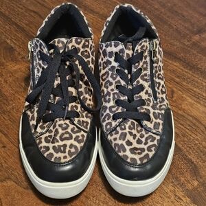 Unr8ed Leopard Print Zip Up Shoes With Leather Detail